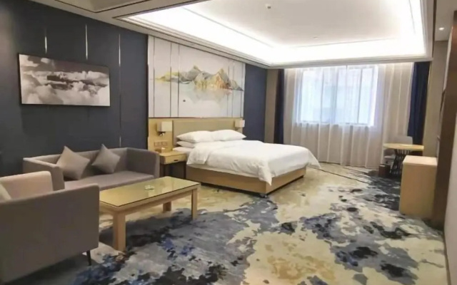 Vienna Hotel (Yizhou Sankeshu)