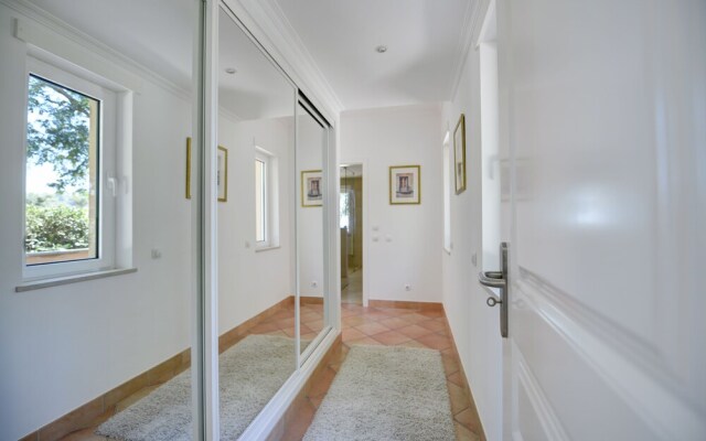 Ria Alvor Luxurious Golf View Villa