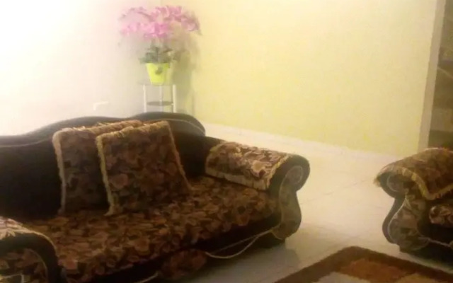 Elessandra 3 Storey 5 Rooms