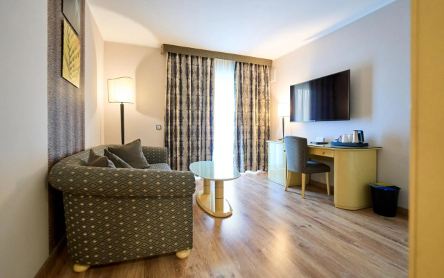 Parc Hotel Flora