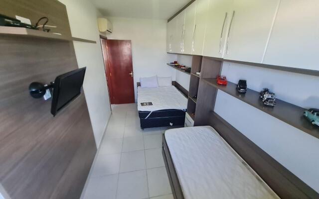 M083- Vista Mar 2 Quartos c/ Sacada Churrasqueira