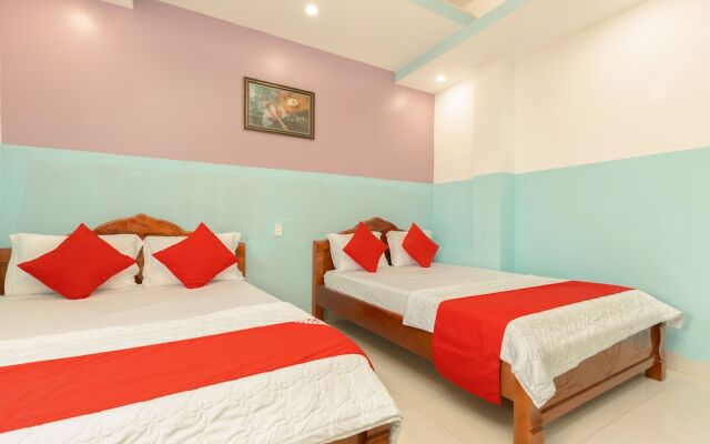 Oyo 621 Hoang Truong Hotel