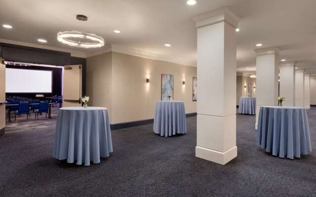Hotel Champlain Burlington, Curio Collection by Hilton