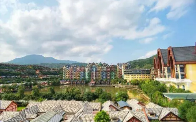 Bai Mu Hua Hai  Suite Hotel (Heyuan Bavaria Branch)