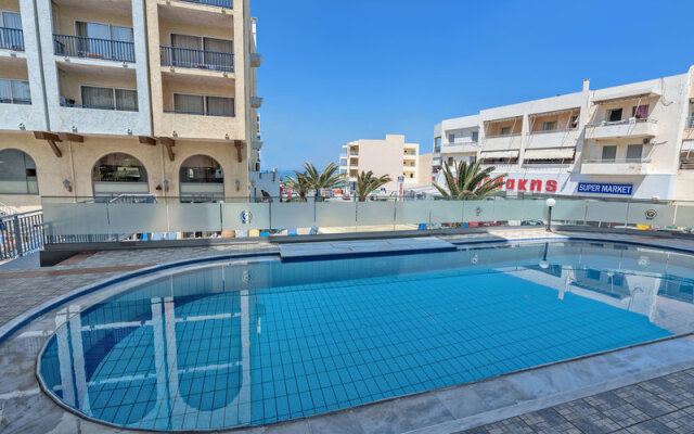 Icarus Suites &  Apartments