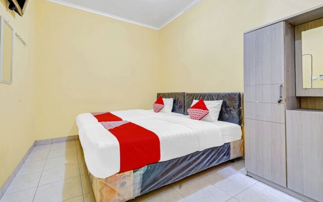 OYO 90768 Endrayanti Inn Syariah