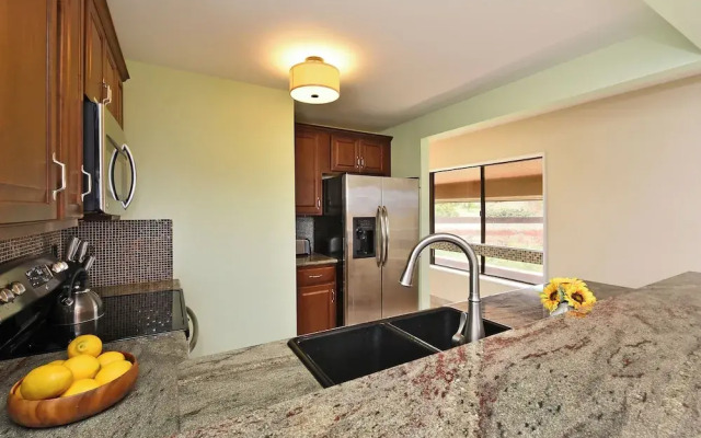 Kahana Villa E601