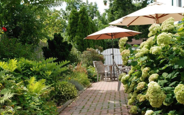 Moffat Inn