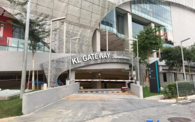 Spacious unit beside KL Gateway Mall