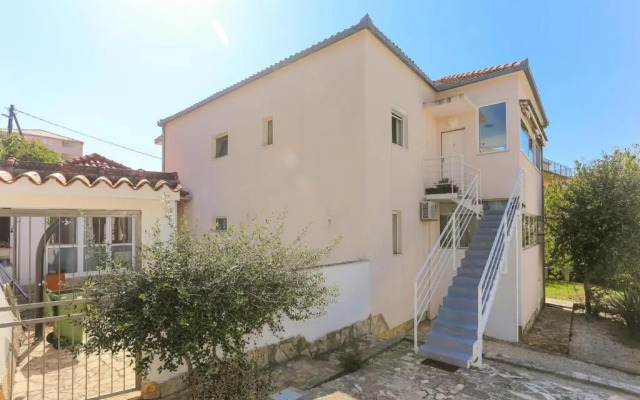 Apartments by the sea Okrug Gornji, Ciovo - 18798