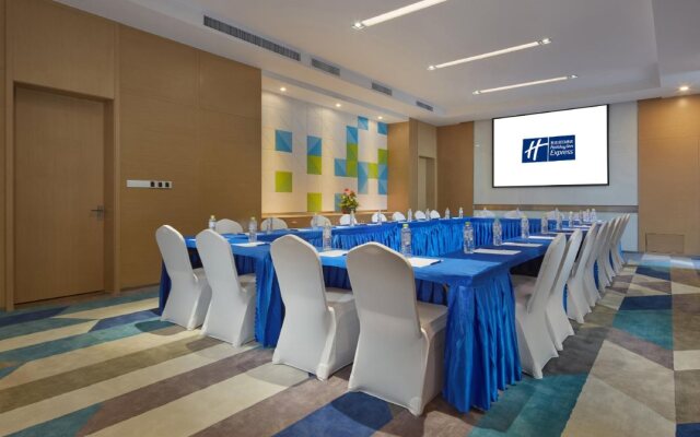 Holiday Inn Express Qingdao West Coast by IHG