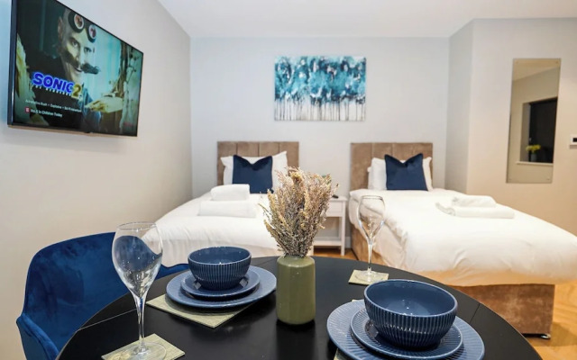 Wisteria F2 - single beds