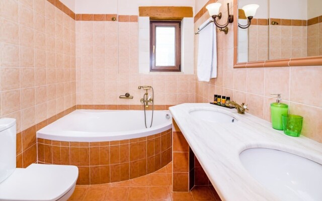 Villa Ostria Near Georgioupolis - 3bd 2ba