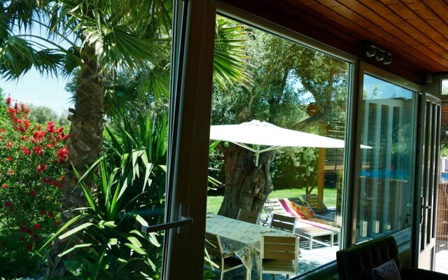 Home With Small Pool Near Athens, Easily Accessible by Public Transport