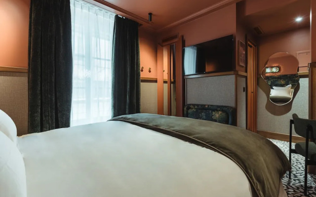 1.75 Paris La Trêve