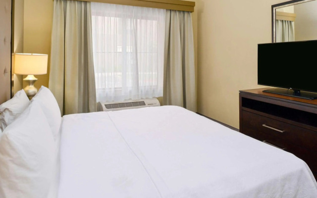 Homewood Suites by Hilton Fresno