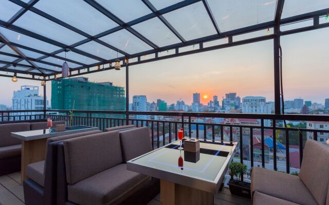 Botum Palace Hotel