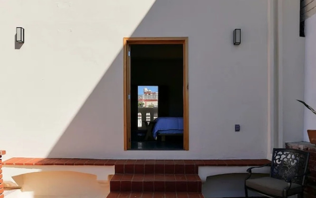 Rubina Jewel in Downtown Design Location Comfort