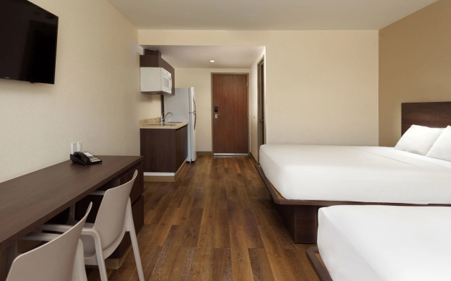 Extended Suites Tijuana Macroplaza