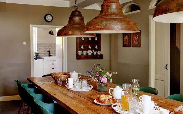 Sprawling Farmhouse in Baarlo With Hot Tub, Private Garden