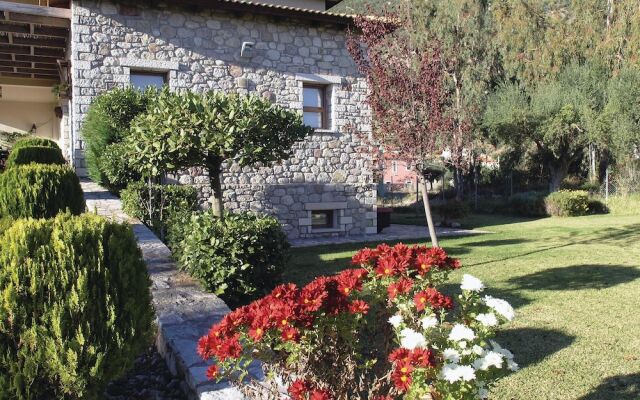 Beautiful home in Skaloma Nafpaktos with 4 Bedrooms, WiFi and Outdoor swimming pool