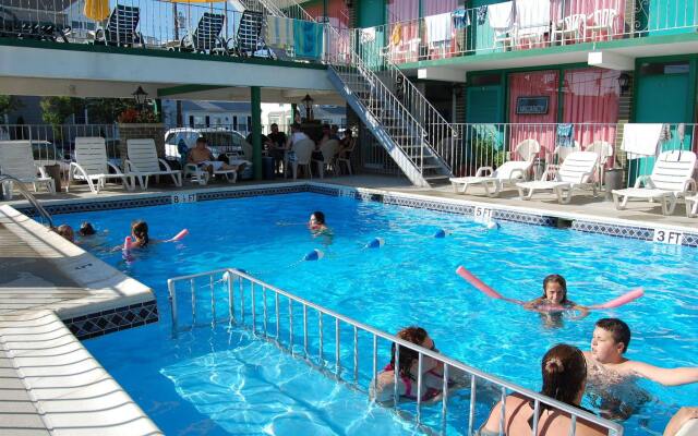 Grecian Gardens Motel