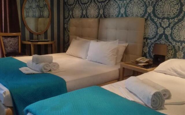 Feevos Hotel