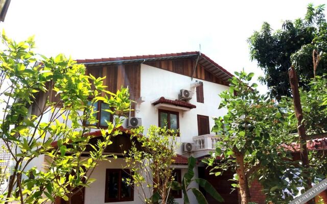 Angkor Dino B&B