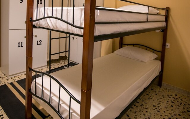 The Holy Rock - Hostel at meteora