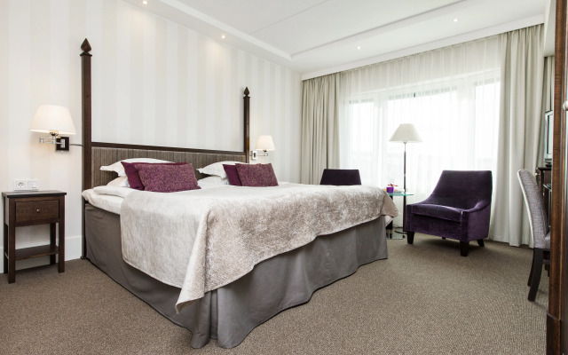 Elite Hotel Marina Plaza