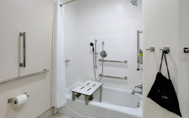 Candlewood Suites DFW West - Hurst by IHG