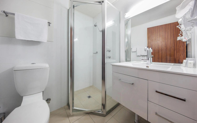 Belconnen Way Hotel Motel and Serviced Apartments