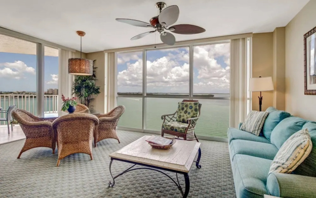 Lovers Key Resort 905