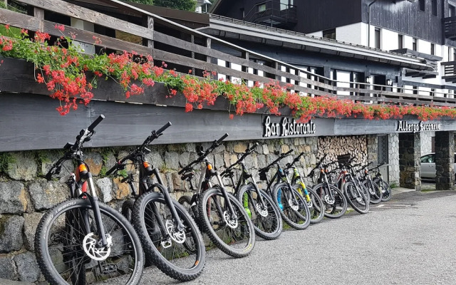 Albergo Ristorante Bucaneve