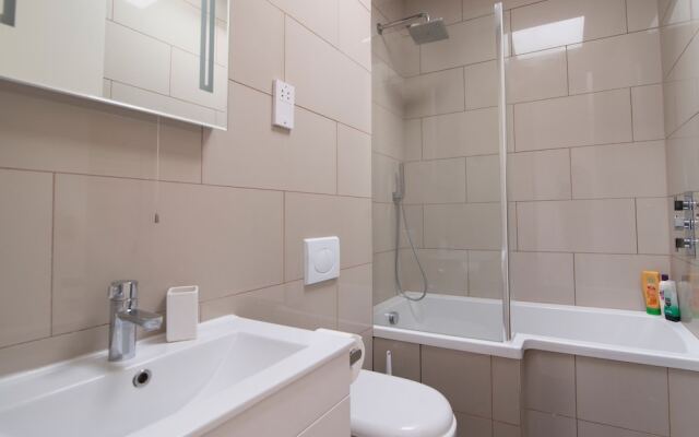 Bright 1 Bedroom Apartment in Kilburn