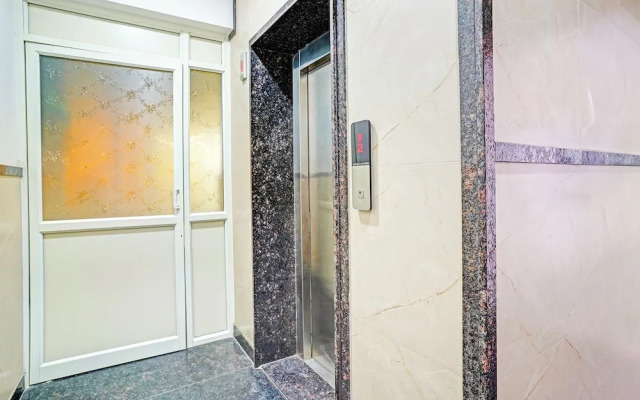 Fabhotel Metro Grand