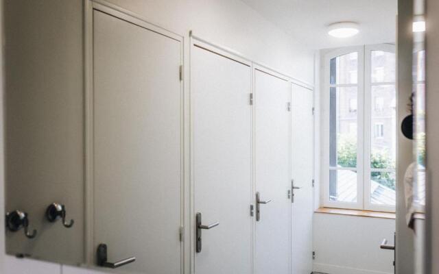Les Chouettes Hostel