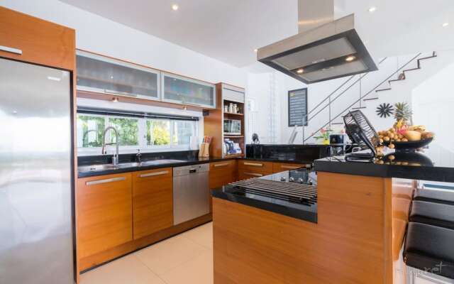 Villa Ginborn Amazing 5 Bdr Sea View Pool Villa