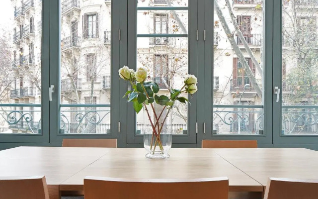 Fewdays Barcelona Apartments