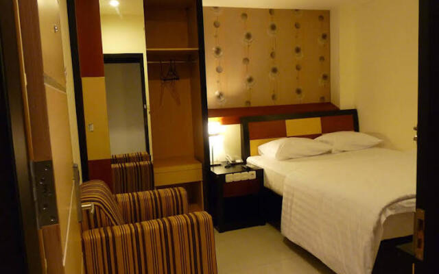 Sumber Ria Hotel