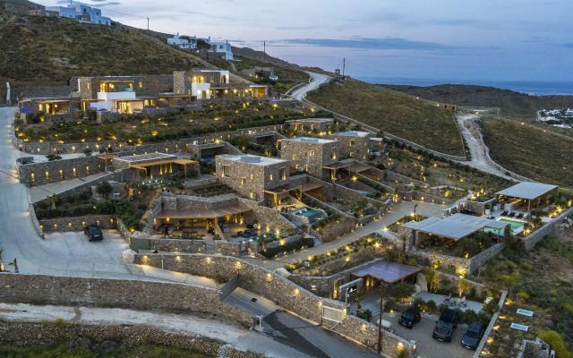 Nasta Intentional Living Mykonos