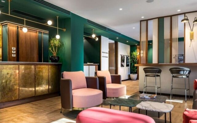 Canada Hotel