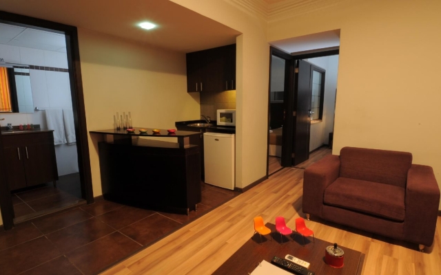 Suite Hotel Chrome
