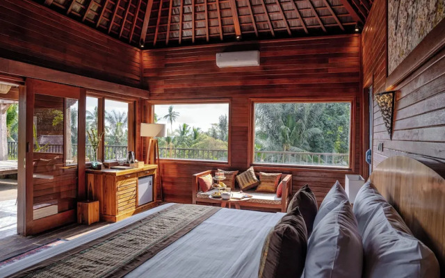 Hoshi Jungle Resort