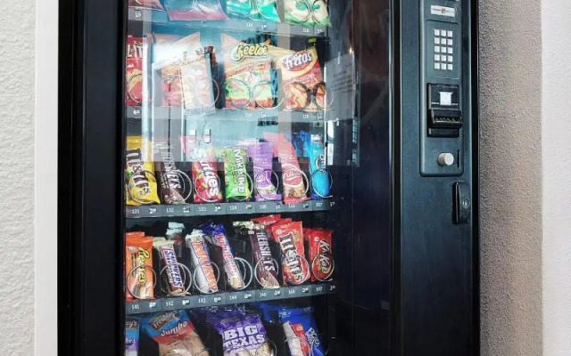 Plantation Suites & Conference Center