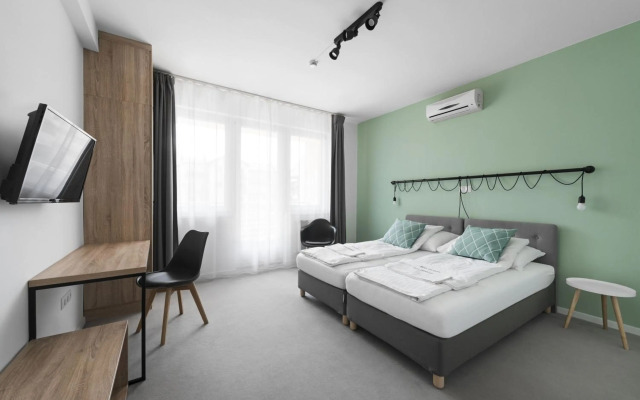 Chesscom Hotel