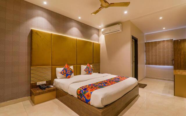 FabHotel Maya Crystal