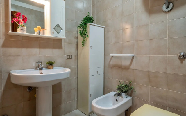 Sardinia RE - Lilium Central Flat