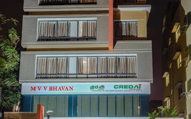 OYO 9647 Hotel MVV Bhavan