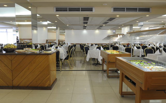 Oriana Hotel